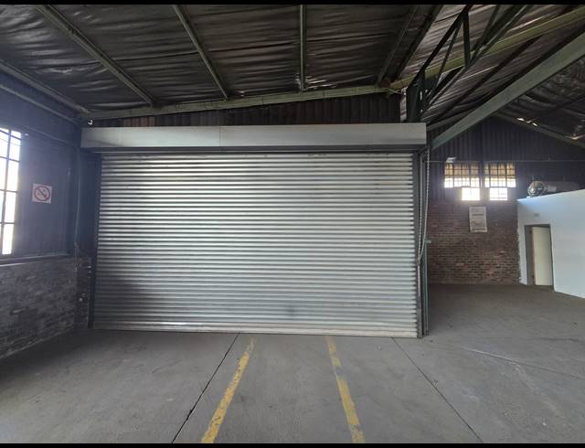 1,148M² WAREHOUSE TO LET IN ANDERBOLT